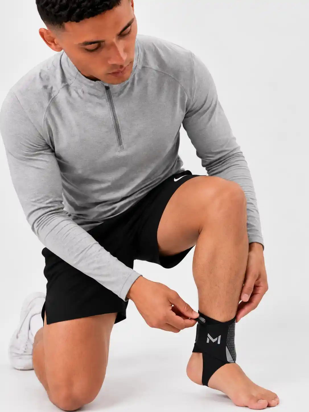 دعامة الكاحل المرنة للدعم والثبات